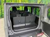 普段のお買い物や通勤、送迎等に十分な荷室スペースを確保しております。セカンドシートを倒すと、大きな荷物の積載も可能です♪