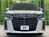 弊社では、全車『修復歴なし』のお車のみ取り扱っております。専任バイヤーによる厳選した仕入れの後、入庫後の車両チェックを行い、ネクステージが認定した高品質な中古車をご提供しております。