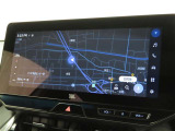 メーカー装着の12.3インチディスプレイオーディオを装備しております。