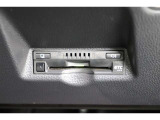 高速道路走行の料金所をノンストップで通過できるETCを装備!※ ETCカードのお申し込みも当社にお任せ下さい!