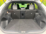 普段のお買い物や通勤、送迎等に十分な荷室スペースを確保しております。セカンドシートを倒すと、大きな荷物の積載も可能です♪