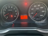 整備スタッフは国家資格を持つプロの整備士です。車検の受入/中間/完成検査と保安基準発行のすべても自社で行います。