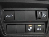 ステアリングヒーターを装備しています。