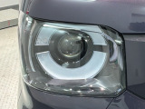 LEDヘッドライトは、点灯の瞬間から最大光量を発揮し、突然暗くなるトンネルなどでの安定感を高めます。