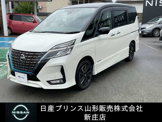 セレナ 1.2 e-POWER ハイウェイスターV アーバンクロム