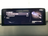 ハンドル操作をアシストすることにより車線からの逸脱回避を支援します。