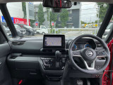 シンプルな運転席回りで操作も楽です