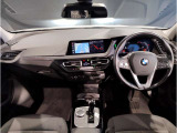 ☆センターパネルを運転席側に僅かに傾けたBMW独特のインパネ☆【駆け抜ける歓び】はここからもスタートしております☆