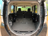 普段のお買い物や通勤、送迎等に十分な荷室スペースを確保しております。セカンドシートを倒すと、大きな荷物の積載も可能です♪