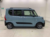 軽自動車、小型車を中心に常時300台展示車を御用意させて頂いております