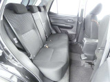 ゆとりある広々とした車内空間は、ドライブを始め買い物やレジャーなど、幅広く活躍します。一人でもみんなとでもお出かけを楽しみましょう!