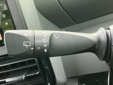 雨天時でもクリアな視界を確保できます。雨の日の運転も安心で、快適なドライブをサポートします。