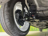 お車を安心してお乗りいただく為には、足回りの定期点検が欠かせません。サービスサポート(有償保証)では無料点検もご提供しており、安心のカーライフをお過ごしいただけるサポート体制が整っています。