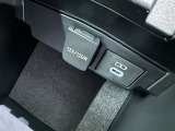 シガーソケット用の充電器が使用可能です!