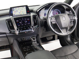 使いやすさや安全性を追求したステアリング周り!高級車ゆえにスイッチ類が多いのも特徴ですね!考え尽くされた配置ですぐに使いこなす事が出来ますのでご安心下さい!是非、体感してみて下さい!!