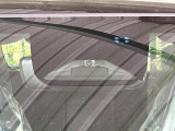 【ホンダセンシング】走行中に前方の車両等を認識し、衝突しそうな時は警報とブレーキで衝突回避と被害軽減をアシスト。より安全にドライブをお楽しみいただけます。