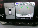アラウンドビューモニター。空の上から見下ろすような視点でスムース駐車。