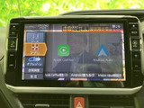 停車中には、楽しい番組や映像を視聴できます。長距離移動や待ち時間も快適に過ごせる嬉しい機能です。