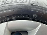スタッドレスタイヤは2025年製のブリヂストン VRX3です♪