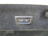 お車の車検や板金等も自社整備工場にて対応致しますので、ご安心下さい。お客様からのご来店、ご連絡をスタッフ一同心よりお待ちしております。