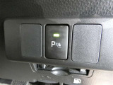クリアランスソナー付き。ピッピッピとブザーでお知らせ!曲がり角や壁際に駐車する時に便利ですね♪
