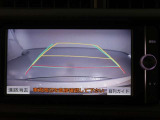 バックガイドモニターで、後方を確認しながら安心して駐車することができます。運転初心者も熟練者も必須の機能ですよ!