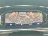 【Digital Cockpit Pro】メーター表示に加え、ナビゲ―ションのマップ、アシストシステムなど好みに応じて表示を切り替えできます。