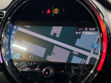 ●純正ナビ:一体感のあるナビは、高級感ある車内を演出してくれます。Bluetooth再生などオーディオ機能も充実しておりますので、運転もより楽しめます♪