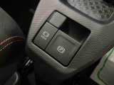 ご覧いただくタイミングによっては、掲載中の車両でも商談が入っていたり、更新・反映の時差があるため売約済みになっている場合がございます。