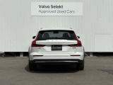◆バック/万が一を考え、安全性を重視する方に選ばれているVOLVO車。ドアを開閉するとその重み・厚みに驚くはず