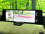 【360&deg;ビューモニター】専用のカメラにより、上から見下ろしたような視点で360度クルマの周囲を確認することができます☆死角部分も確認しやすく、狭い場所での切り返しや駐車もスムーズに行えます。