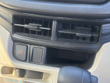全国納車費用半額! 北海道のお客様は全道主要都市まで納車費用無料! 東北2万円〜、関東3万円〜、関西3.5万円〜陸送いたします。車庫証明・登録費用、全国一律!(多少の条件はございます。)