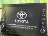 【純正ナビ】人気の純正ナビを装備しております。ナビの使いやすさはもちろん、オーディオ機能も充実!キャンプや旅行はもちろん、通勤や買い物など普段のドライブも楽しくなるはず♪