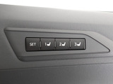 高級車ならではの装備!シートメモリー完備してます!お好みのドライビングポジションを記憶させる事が可能です!