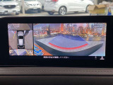 【バックカメラ】運転席から画面上で安全確認ができます。駐車が苦手な方にもオススメな便利機能です。