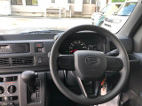 運転中も見やすいメーター。