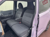 運転席&助手席☆ブラック系の内装色ですので汚れが目立ちにくいです☆