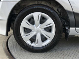 タイヤサイズは185/60R15です