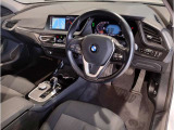 ☆センターパネルを運転席側に僅かに傾けたBMW独特のインパネ☆【駆け抜ける歓び】はここからもスタートしております☆
