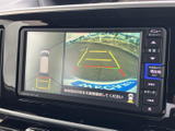 バック時の安全性を高めるバックモニターを装備。狭い場所でも安心して駐車できます。周囲の状況をしっかり確認し、安全運転を心がけましょう。
