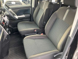 運転席・助手席もゆったり乗れます♪