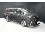LEDヘッドランプにはアダプティブハイビームシステム「AHS」を採用。光検出カメラで車両検出をし、先行車や対向車に直接ハイビームを当てないように部分遮光します。