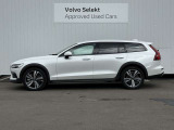 ◆サイド/流麗なプロポーションはVOLVO車の真骨頂。「美しいものと共にありたい」というオーナーの願いを満たします