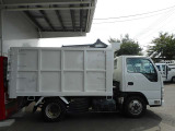ディーゼル、4WD、マニュアル、ABS、深ダンプ、2トン、荷台内寸約:L298&times;W164&times;H134