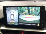 【パノラミックビューモニター】専用のカメラにより、上から見下ろしたような視点で360度クルマの周囲を確認することができます☆死角部分も確認しやすく、狭い場所での切り返しや駐車もスムーズに行えます。