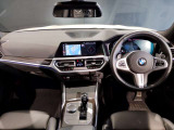 アウトバーンでの走行を見据えたBMWのブレーキシステムはもしもの時にもいち早くマシンを停止してくれます。