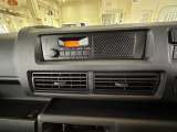 AM/FMラジオが装備されています。