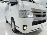 フォグランプ装着車です。暗い夜道の車両前方を明るく照らします