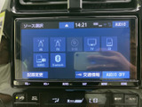 多彩なソースに対応したオーディオシステム。CDやラジオはもちろん、スマートフォンとの連携も可能です。長距離ドライブも快適に過ごせます。