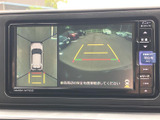 後方の状況を画面で確認できるので、狭い道や駐車も安心です。ガイドライン表示で、より安全な運転をサポートします。運転に自信がない方にもお勧め。